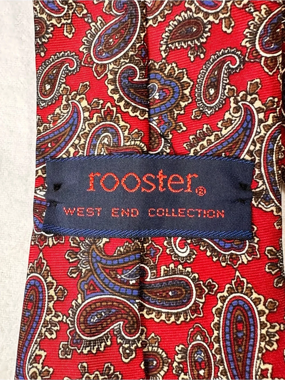 Rooster elegant red